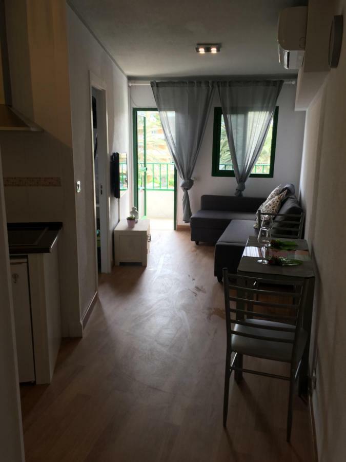Small House Of The Sea Apartment Маспаломас Екстериор снимка